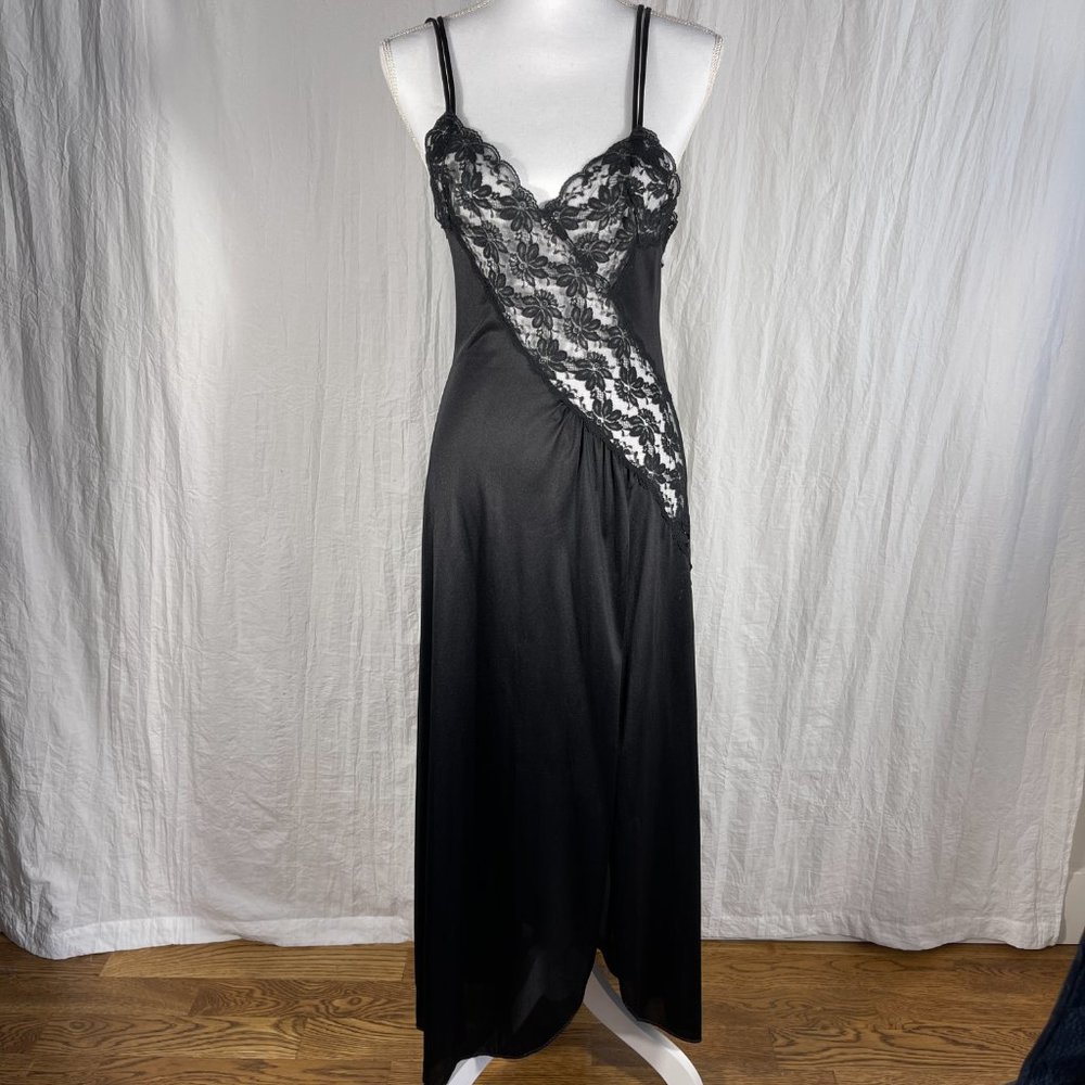 Vintage 70's long black slip with lace bodice